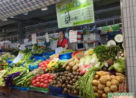 上海：臺風過后 菜籃子量足價穩 ()